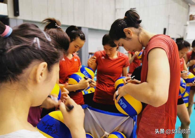中超排球在哪比赛 中国女排六站比赛均在国内