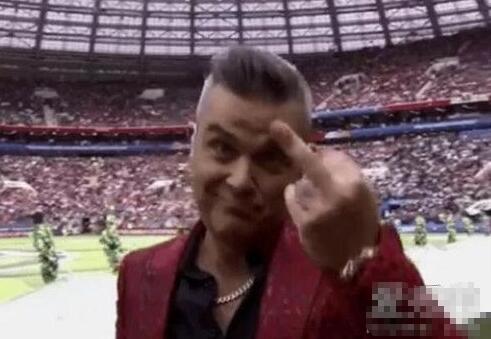 欧冠开幕式唱歌的是谁 2018世界杯开幕式献唱竖中指的歌手是谁(1)