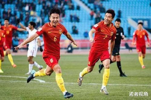 深夜1点! 中国足球传来重磅消息: 足协做出争议决定, 球迷质疑声一片(5)
