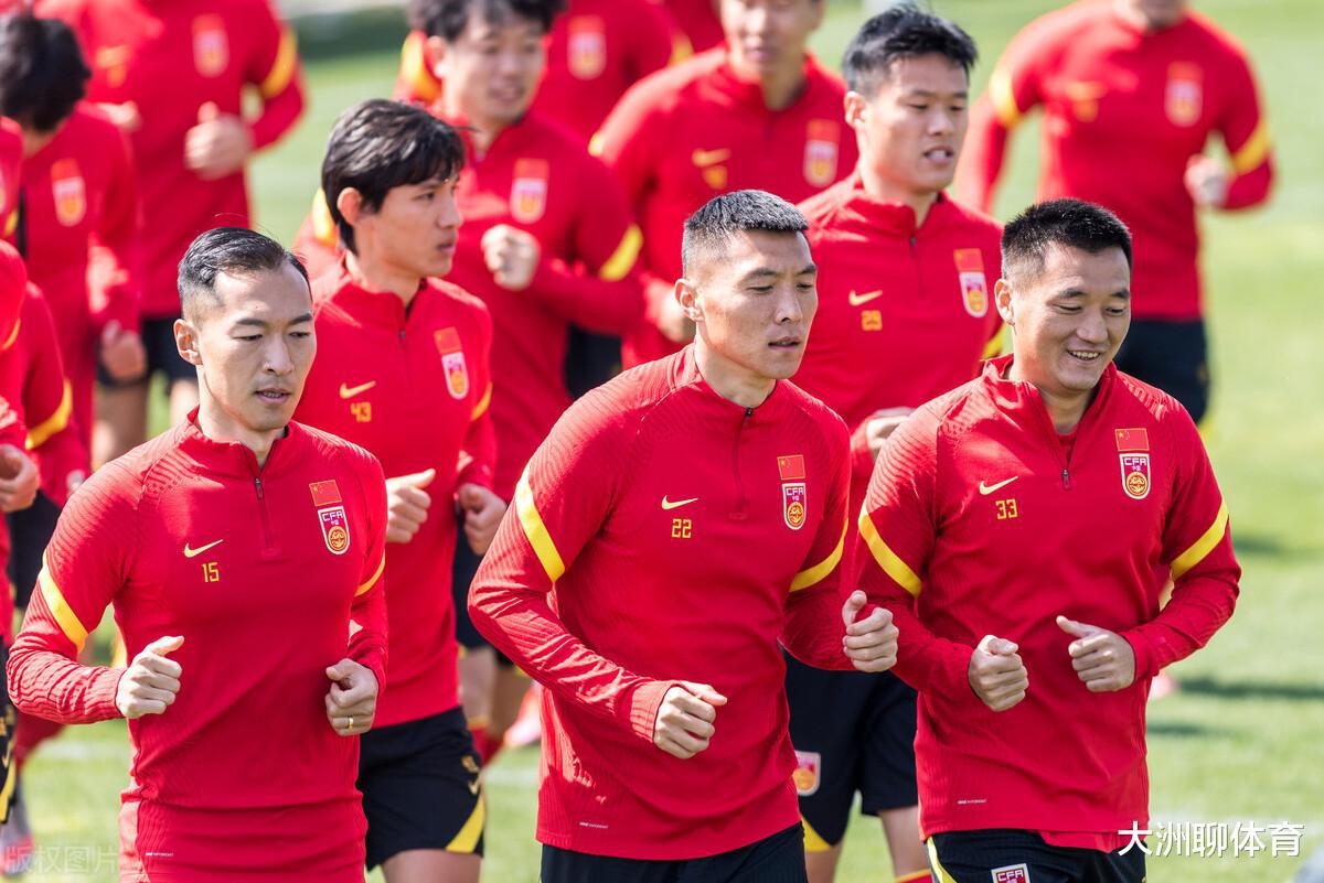 咦！中国足协又有给力操作：大批球迷可入场看球，国足世预赛有戏(4)