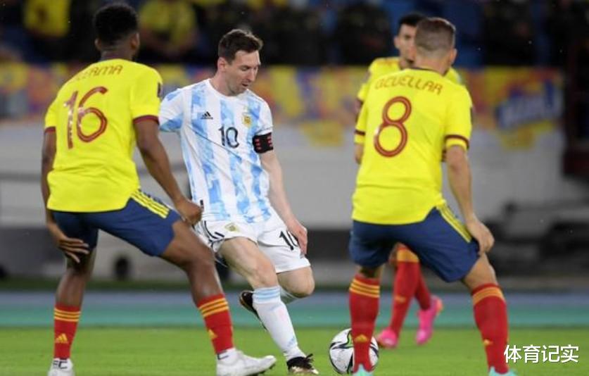 2：0到2：2，梅西哑火无奈摇头，阿根廷2021年以来未尝一胜(3)