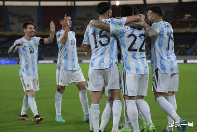 阿根廷2-2挖出世一卫！在俱乐部荣获赛季最佳，在国家队成为领袖(1)