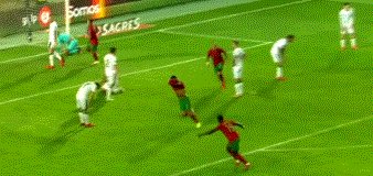 【世预赛】C罗开场失点+终场前2球逆转 葡萄牙2比1(7)