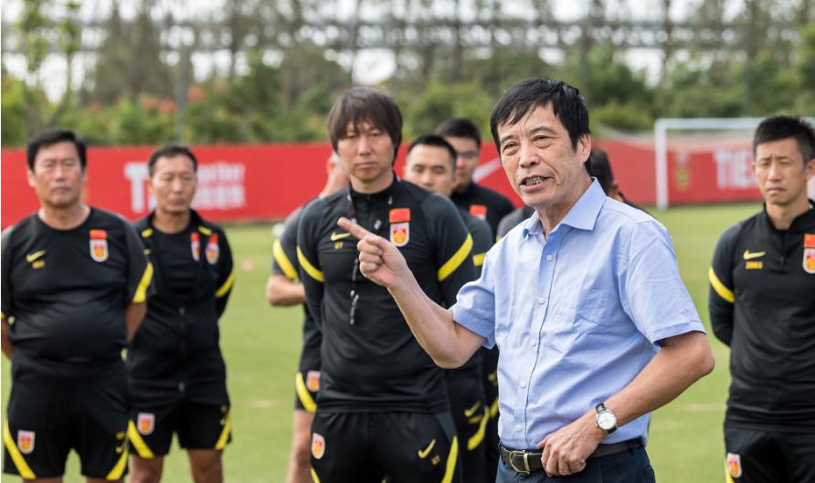 日媒称赞32岁中国国脚为“日本杀手”！日本足协征召前法甲后卫！