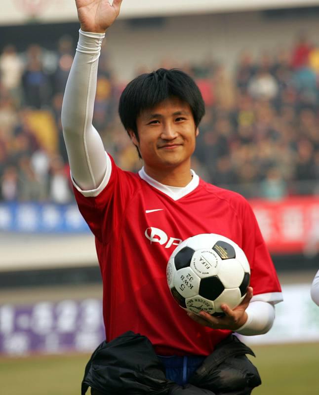 盘点中国足球历史上的十大边后卫，孙祥入选，第一名你知道吗？(10)
