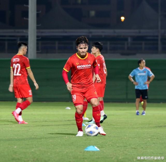 越南队速度快技术细，有“南派足球”灵活特色，国足不可掉以轻心(2)