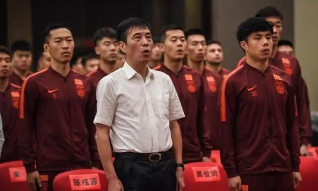 眼泪！中国足球的不崛起！(2)