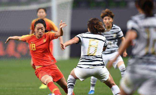 亚洲杯正式打响，中国女足小组赛12：0胜印度，前有孙雯后有王霜