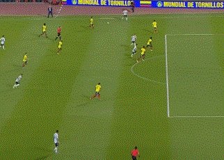 【世预赛】劳塔罗首开纪录 阿根廷主场领先哥伦比亚(1)