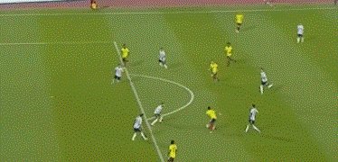 【世预赛】劳塔罗首开纪录 阿根廷主场领先哥伦比亚(4)