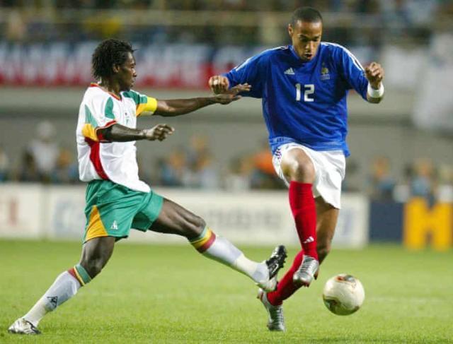 中国足球的非洲镜像:塞内加尔李铁成水庆霞式英雄