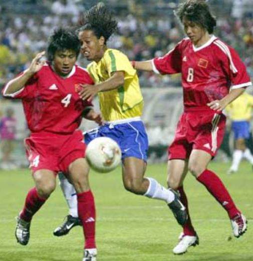 中国足球的非洲镜像:塞内加尔李铁成水庆霞式英雄(2)