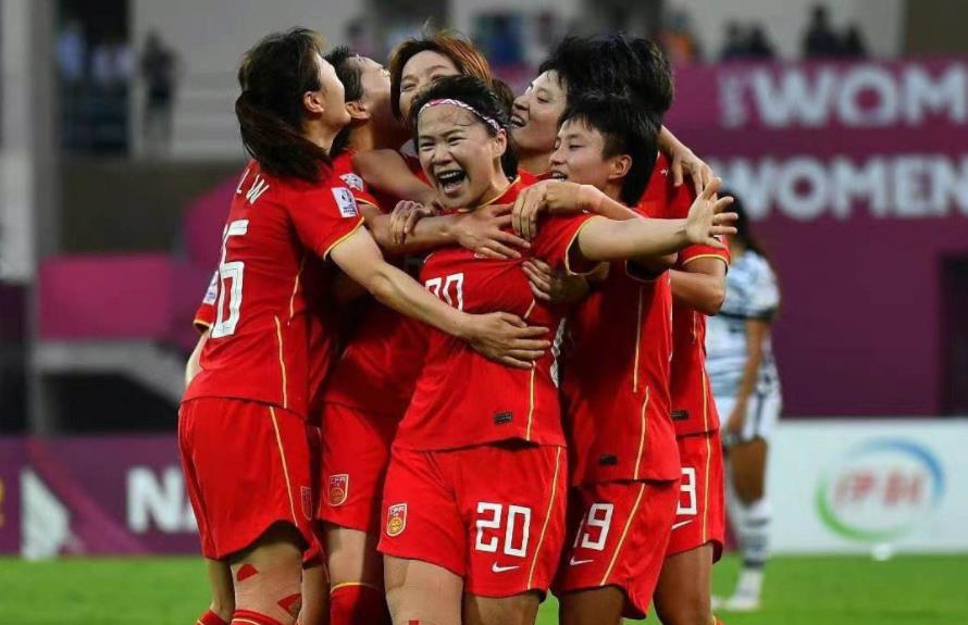 女足亚洲杯决赛，中国队3-2战胜韩国队，获得本届亚洲杯冠军(3)