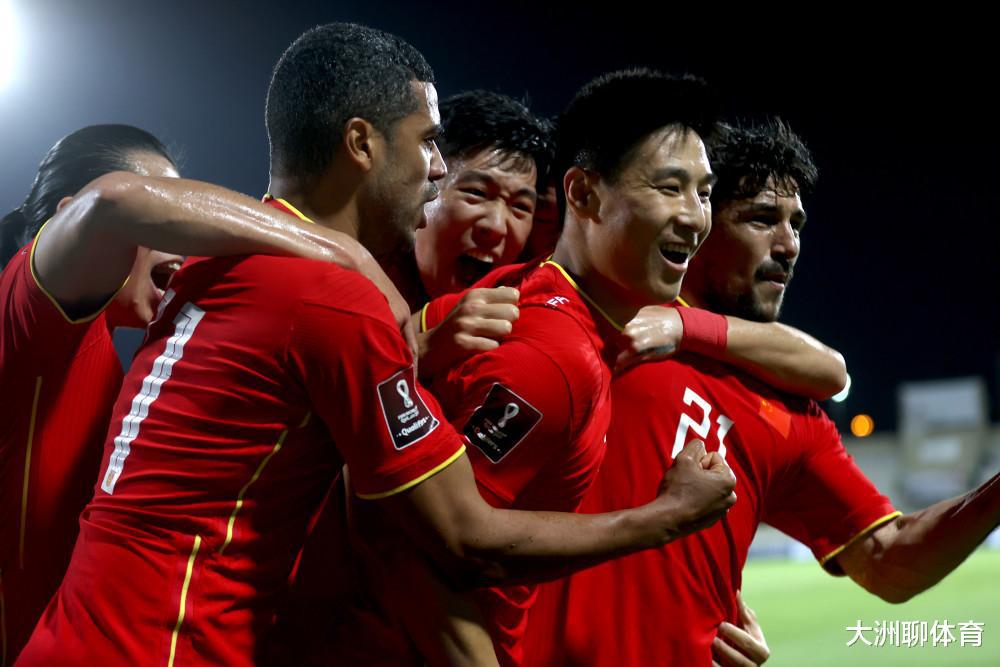 世预赛对手做出正确决定！国足应变慢了，中国足协要加油了(5)