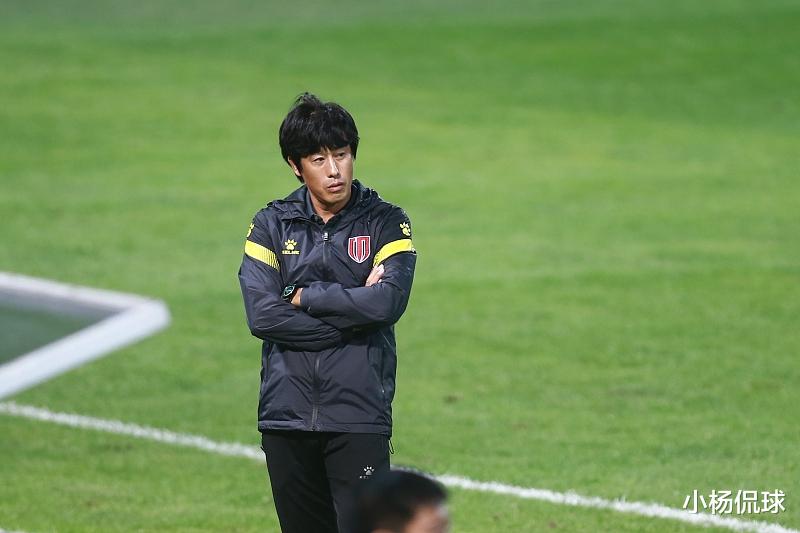 在深圳队选择李章洙作为主教练后，球迷发现中超联赛的韩籍教练又悄悄多了起来(3)
