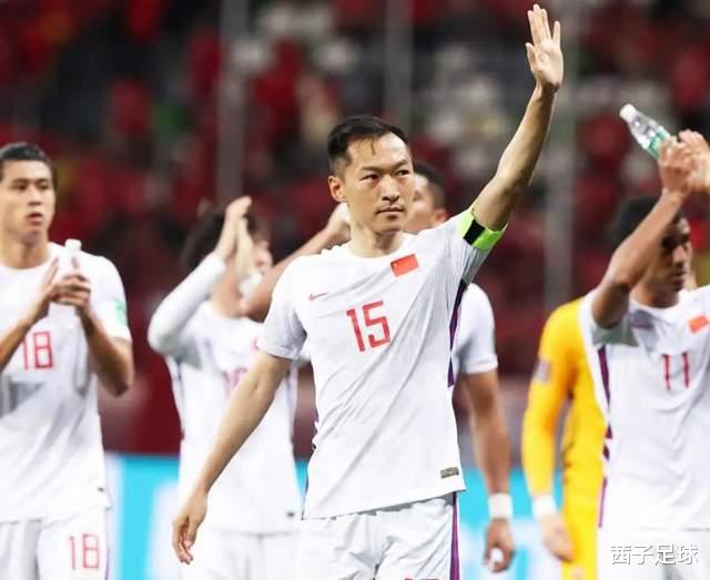 中国男足教练员：下一场踢沙特的比赛策略已经定了，球迷：反对(3)