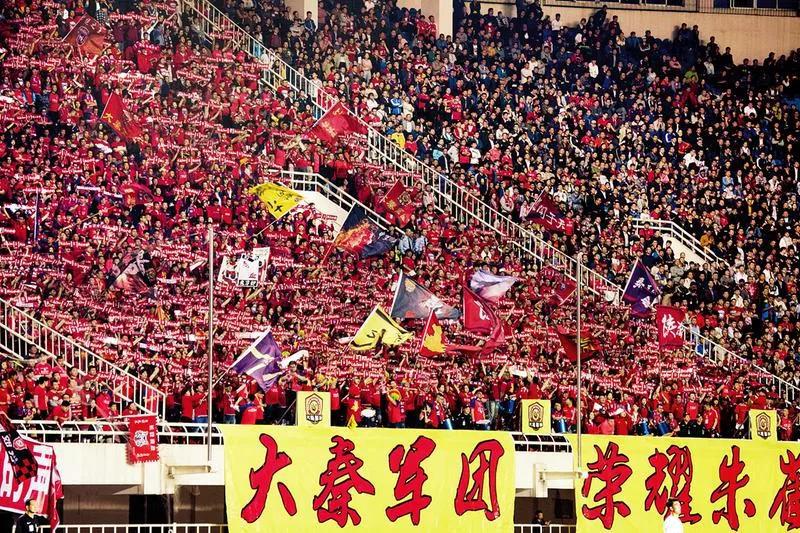 中国足球特色：俱乐部与企业一损俱损，破产潮下中国足球何去何从(1)