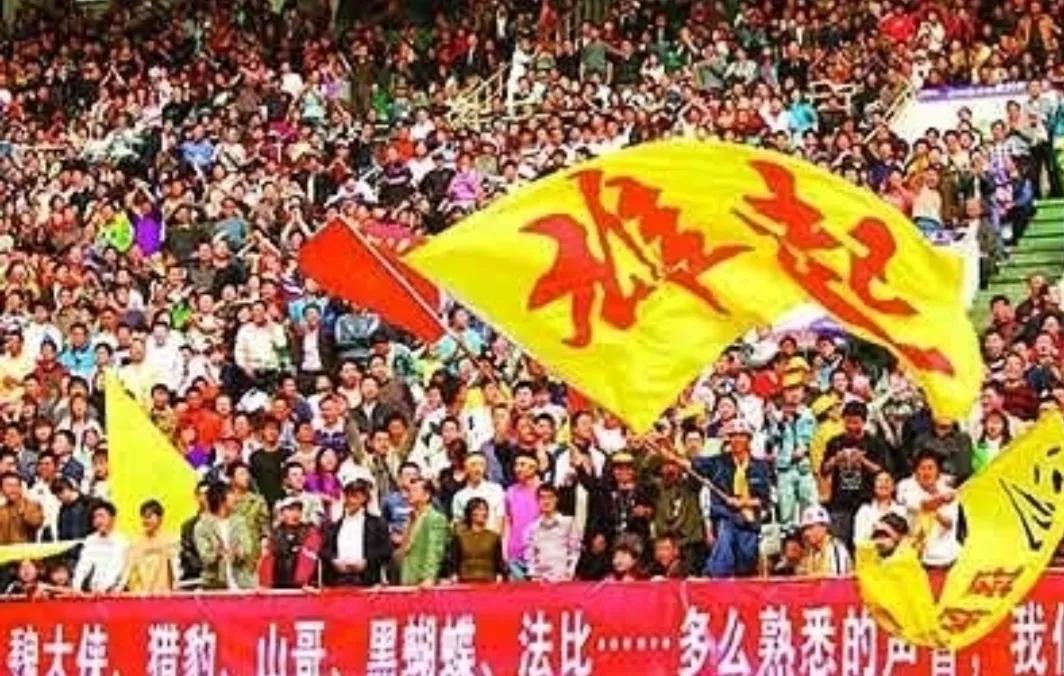 中国足球特色：俱乐部与企业一损俱损，破产潮下中国足球何去何从(2)