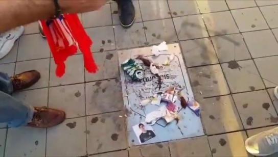 社死！库尔图瓦在马竞的铭牌被铲除 此前因争议言论惹怒马竞球迷(3)
