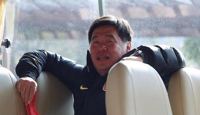 国际足联完成官宣，中国男足又迎不利，排名创近4年新低