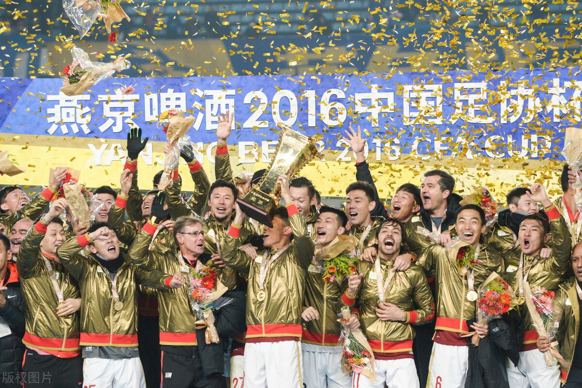中国足球：盘点职业化之后的10个重大举措，哪个影响最深？(5)