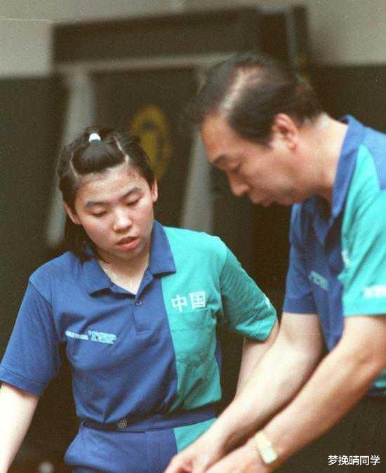 1982年，河南省队以个子矮为由赶走邓亚萍，结果后来肠子都悔青了(8)