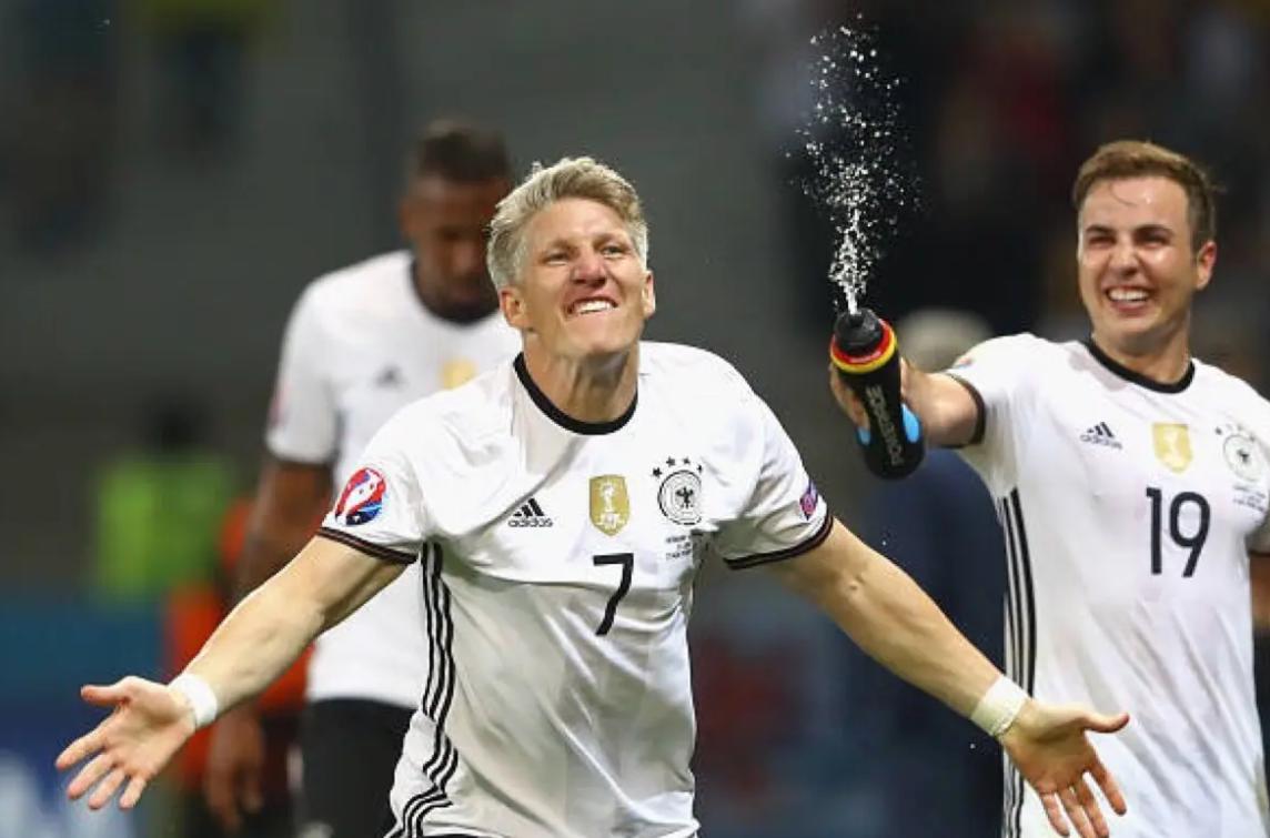 德国队历来强者风范，世界杯会卷土重来吗？能创造更好的战绩吗？(5)