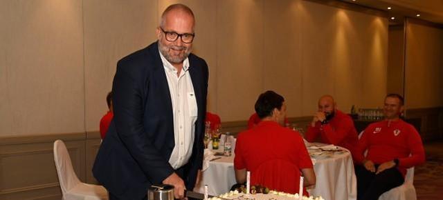30年老队医告别克罗地亚队，曝莫德里奇将踢到2024年欧洲杯(3)
