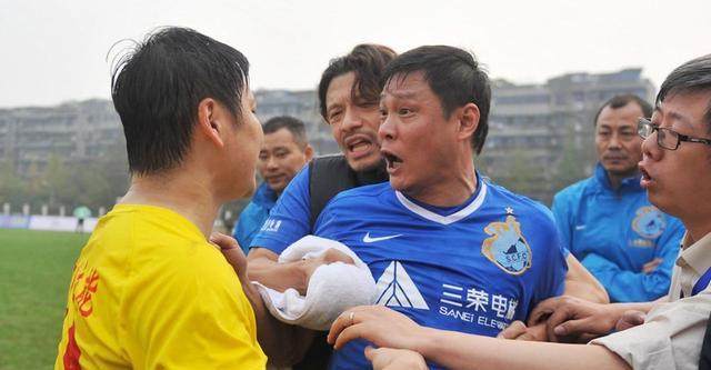 中国足球为啥退步？范志毅一针见血指出关键，网友：都是给惯的(3)
