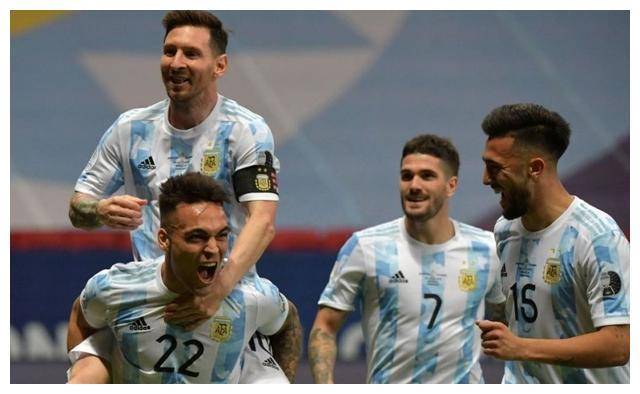 今晨阿根廷主力锋霸1传1射！赛后梅西1举动表明真爱，期待世界杯(3)