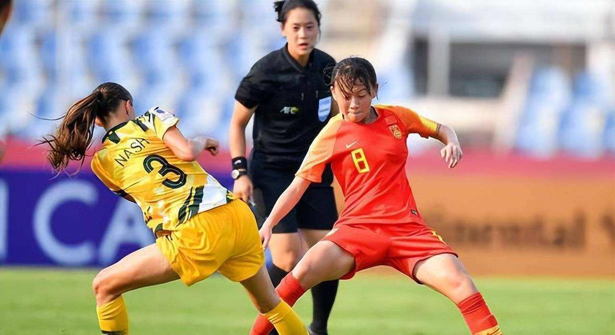中国女足U17创历史，主教练却受指责，王安治还能执教吗？(3)