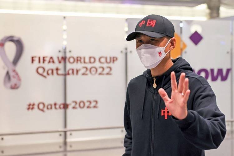 加油！马宁率中国裁判组抵达卡塔尔 正式进入世界杯时间(2)
