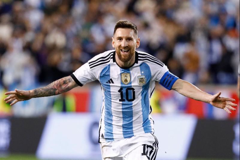 梅西五战世界杯成阿根廷第一人，最后一舞能否圆梦万众期待(2)