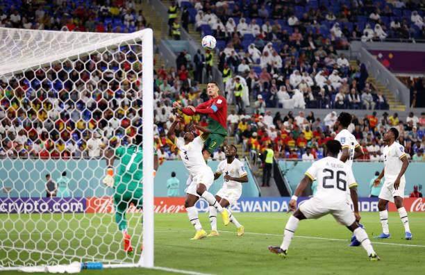 【世界杯】C罗大战枪手铁腰，葡萄牙暂0比0加纳(2)