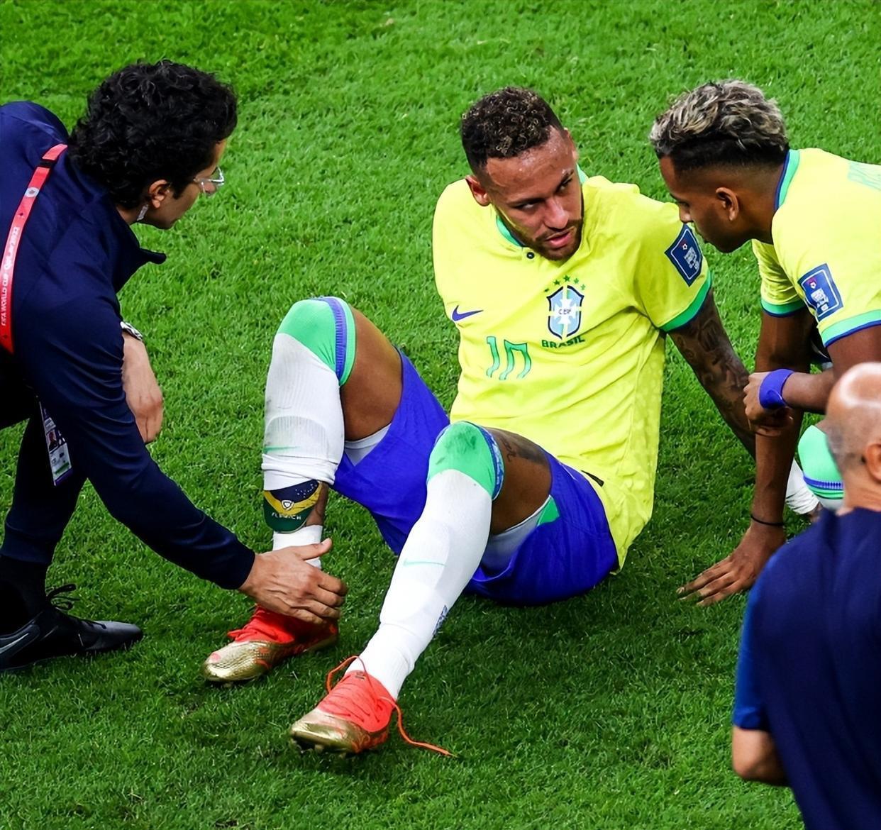 突发！巴西队迎来坏消息，内马尔遭重创，球迷担心的事情发生了
