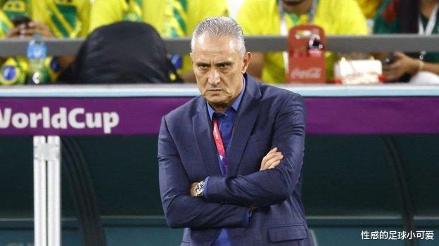 蒂特被抢劫，罪犯抱怨巴西国家队在2022年世界杯上表现不佳(1)