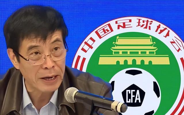 申花降级未必是中国足球灾难让申花欠薪十个亿的罪魁才是灾难