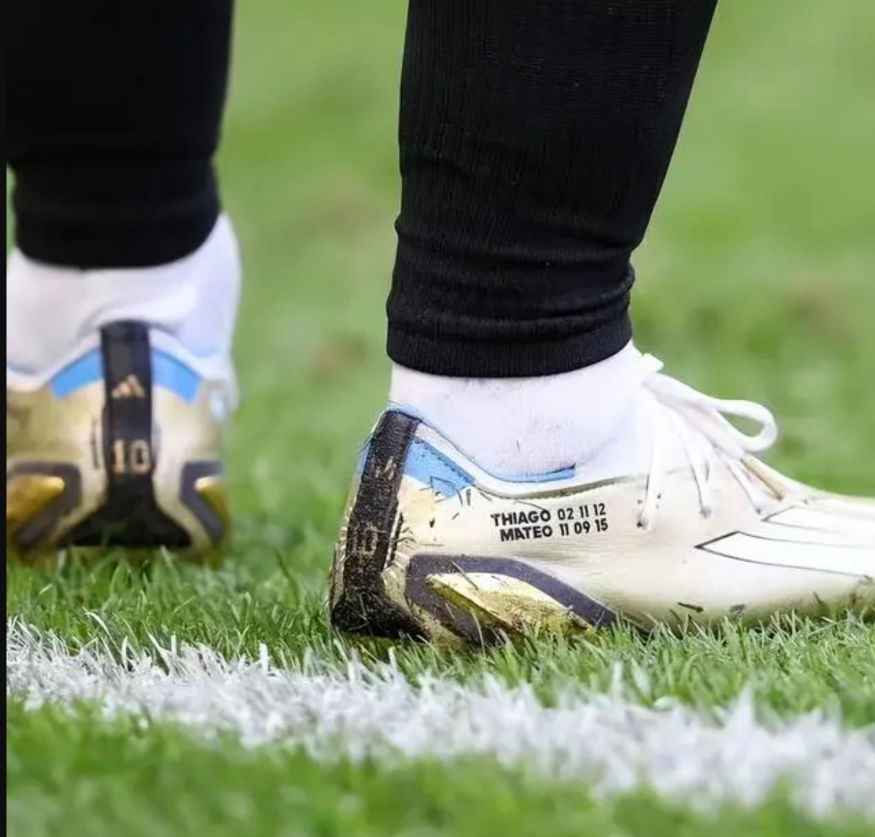 梅西穿adidas普通款球鞋训练！他的世界杯金色战靴，被老婆收藏了(6)