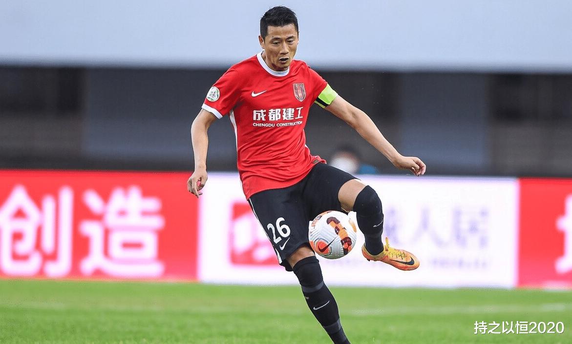 中国足球到底还有哪些可以一战的球员，绝境中寻找一丝希望(14)