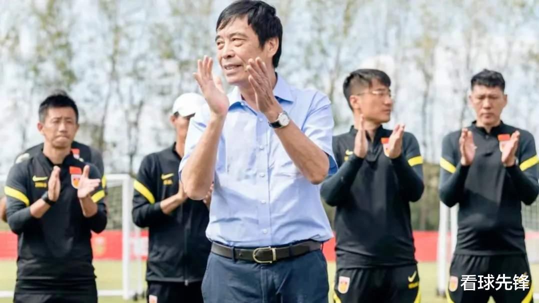 越南足球“脱韩入日”，中国男足世界杯梦恐碎