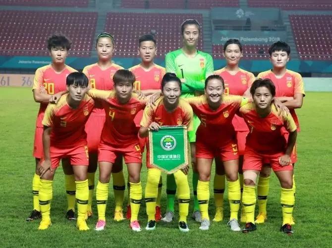 提到中国女足，我们会想到王霜、张琳艳、唐佳丽等人，其实在U20女足，我们看到像霍(3)
