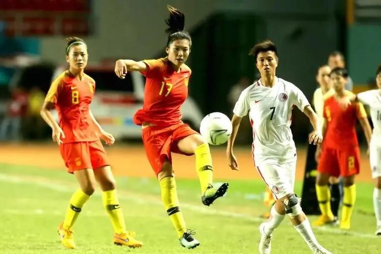 提到中国女足，我们会想到王霜、张琳艳、唐佳丽等人，其实在U20女足，我们看到像霍(5)
