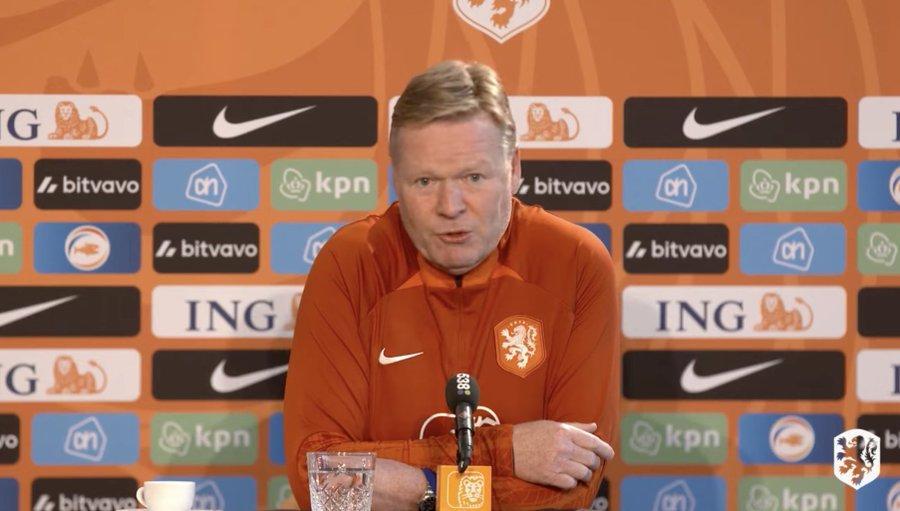 荷兰主教练科曼解释了为什么不招入弗林蓬，他说：这是因为我们踢球的体系，弗林蓬几乎(1)