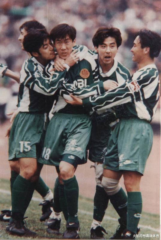 星光熠熠：盘点北京足球历史最佳11人，速度与技术的完美结合(29)