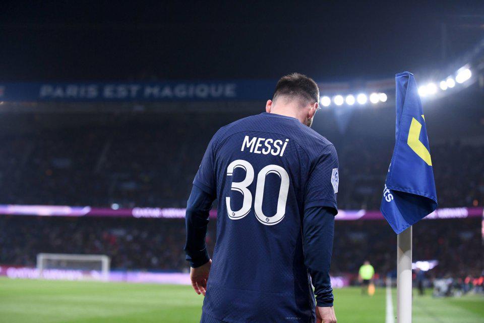 法国传奇声援梅西：阿根廷能为他牺牲才夺冠！一针见血点出巴黎罪魁(1)
