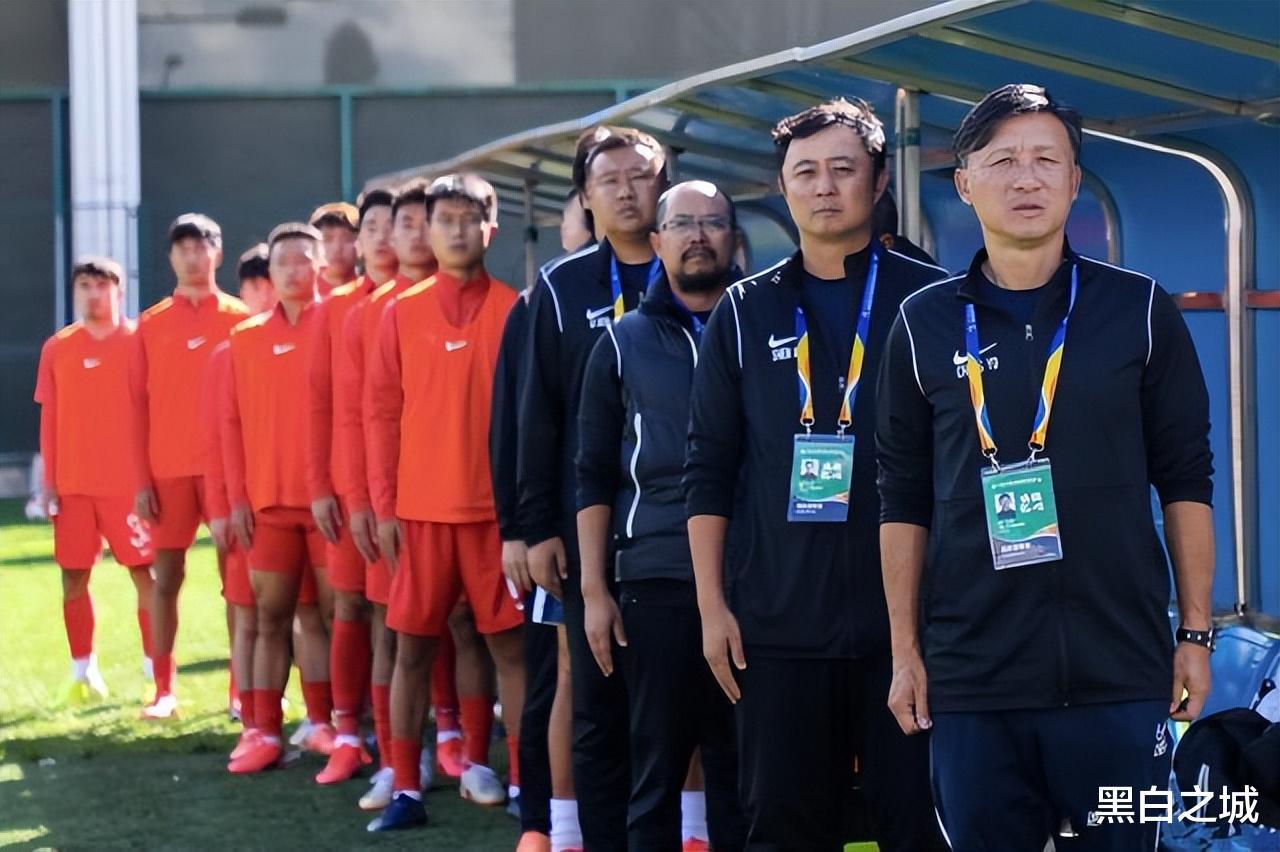 越南队确认参加熊猫杯，中国男足迎来复仇之战！成耀东压力山大(3)