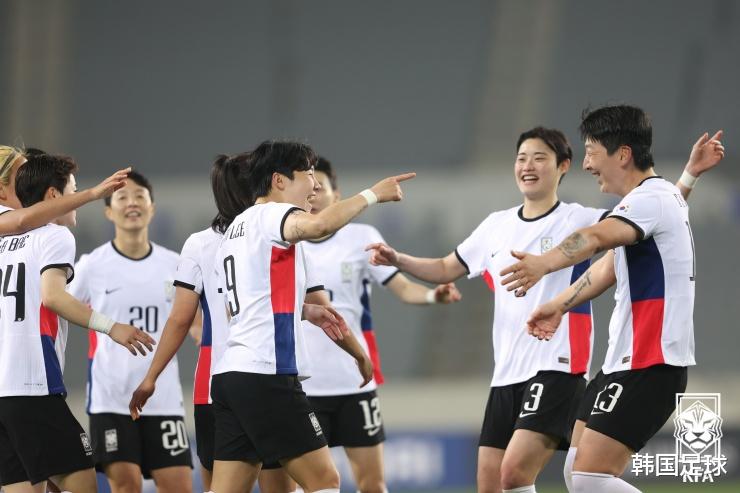 韩足晚报（2023.4.11）——5-0！韩国女足次战再胜赞比亚女足(1)
