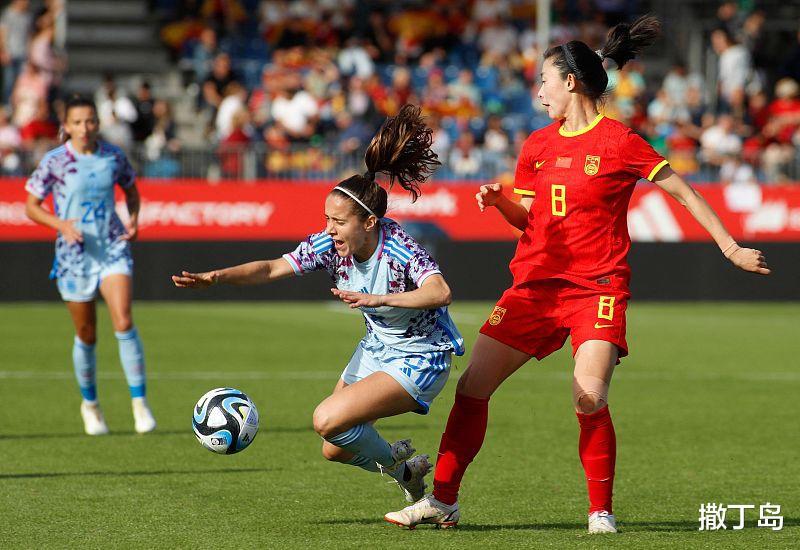 中国女足0比3西班牙评分：一将高分两人不及格，中前卫不尽人意(3)