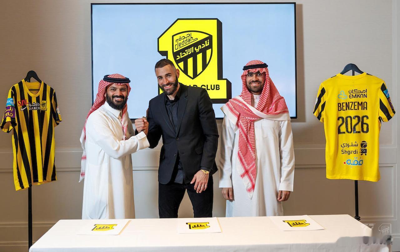 本泽马以€150M签约沙特AL-Ittihad 2+年，
为什么本泽马在赢得金球