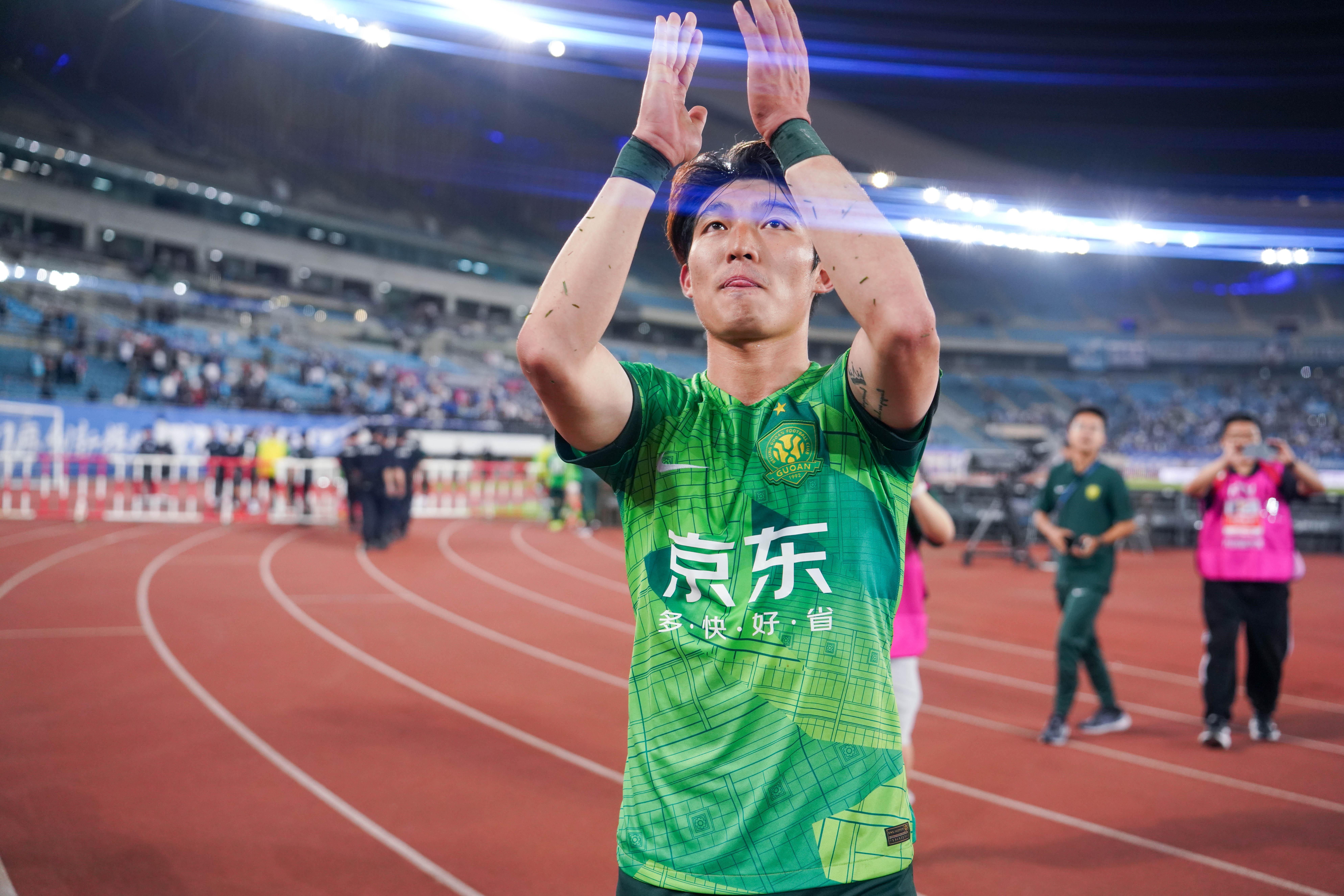 闫雨造乌龙给自己打及格分，曾荣膺U21联赛最佳球员(2)